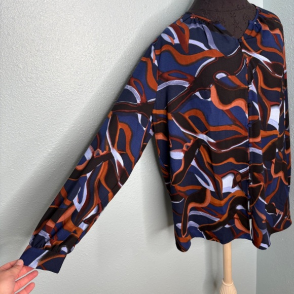 Nine West Mid-Century Modern Blouse - Picture 5 of 12